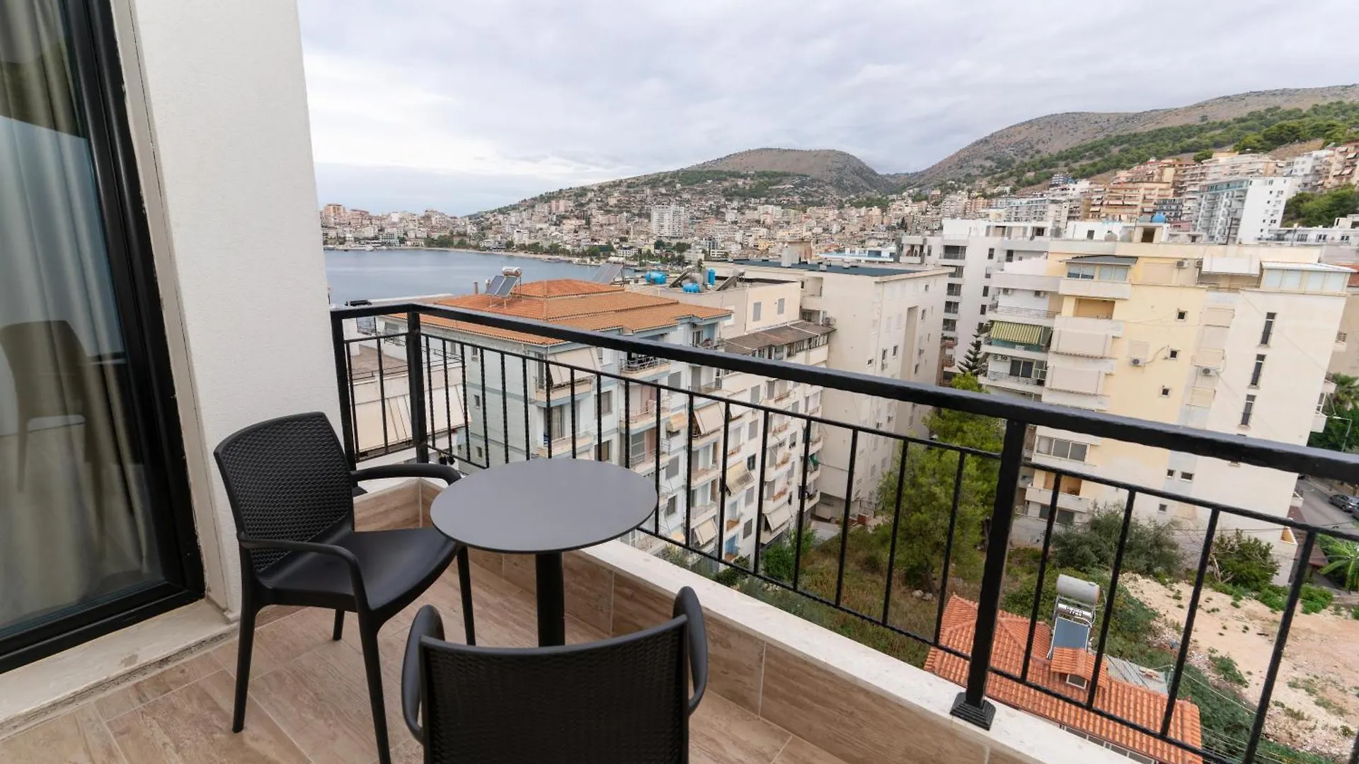 Blissful Apartments Sarandë Albánie